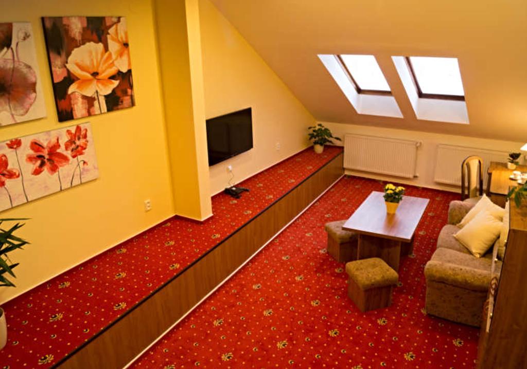 Apartmany Holiday Trebic Room photo
